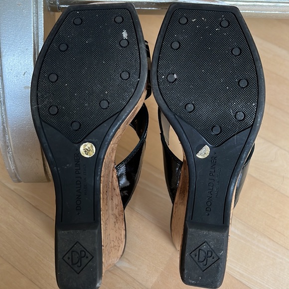 Donald J Pliner “Sim” Cork Wedge Sandals - Picture 8 of 11